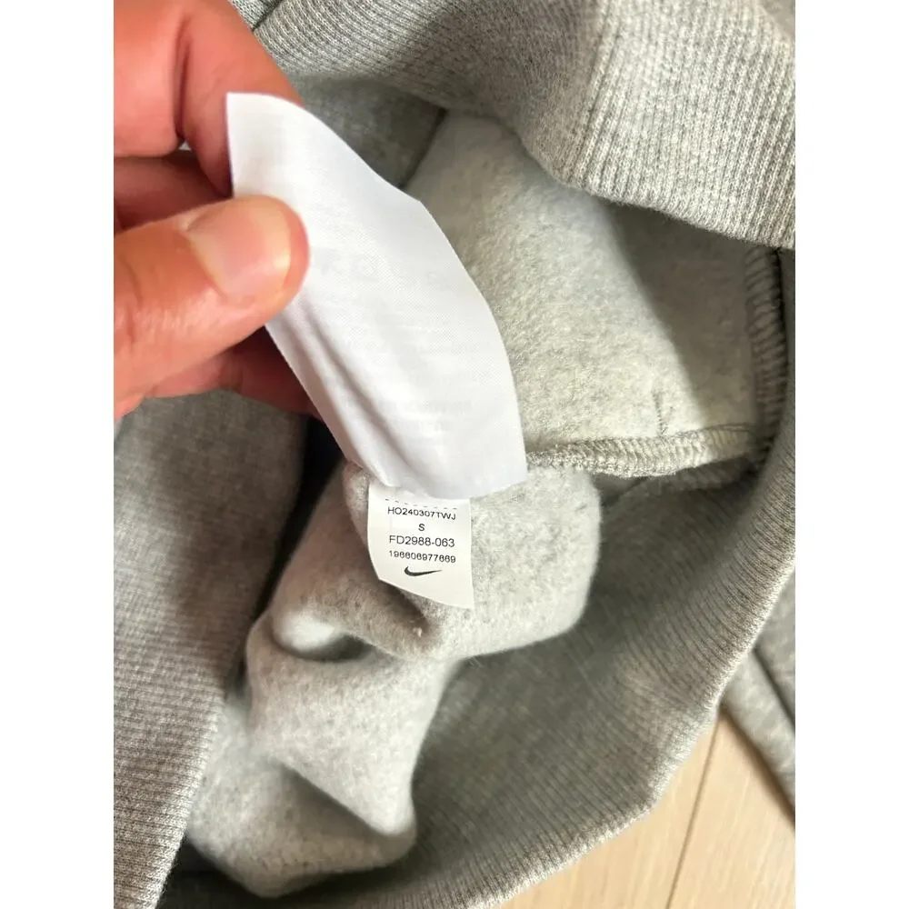 Nike Sportswear Club Fleece Pullover Sweatshirt Gray NWT Size Small